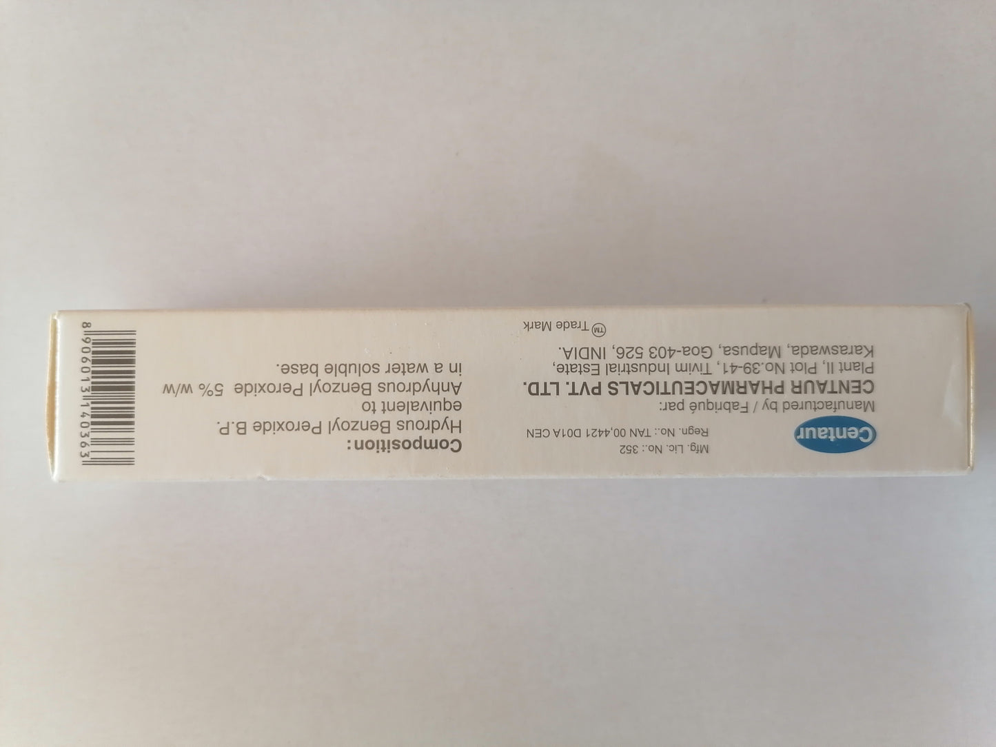 Box of Benzox 5 Gel on a light gray background