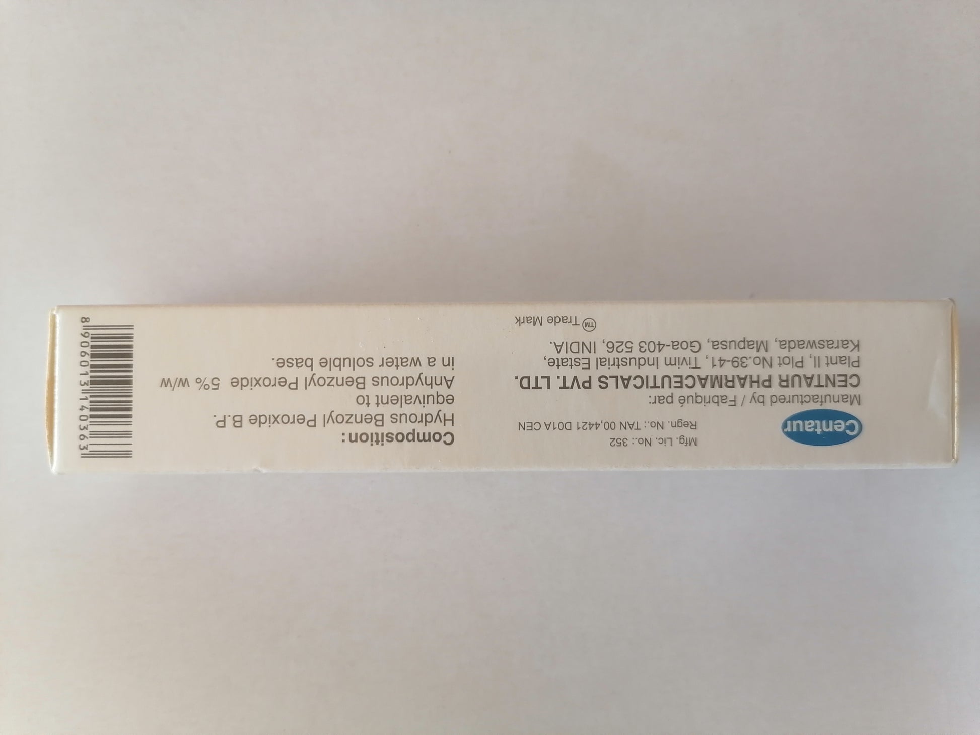 Box of Benzox 5 Gel on a light gray background