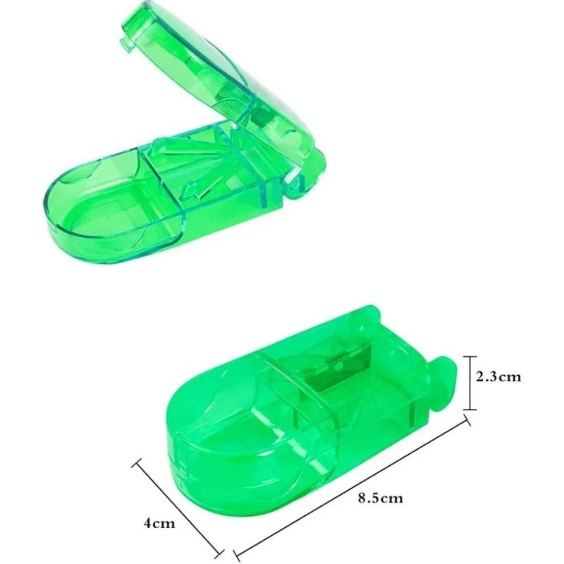 Coupe-comprimé rectangulaire transparent avec compartiment de rangement vert